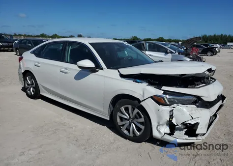 2024 Honda Civic Lx z USA, uszkodzony, nr VIN 2HGFE2F20RH541950